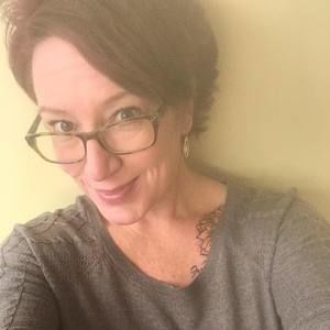 Meet your Posher, Ella